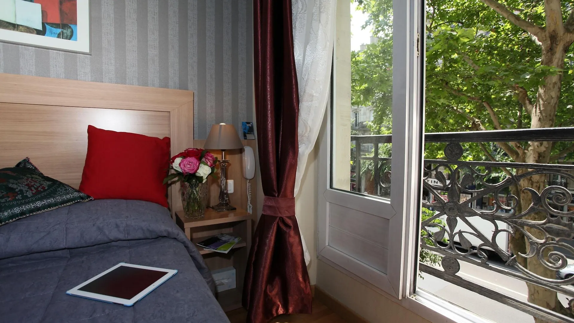 Alane Hotel